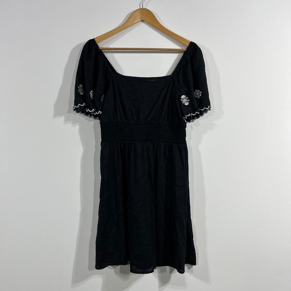 Old Navy Preppy Resort Fisherman Smocked Embroidered Dress Medium Cottagecore‎